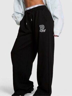 NWT Victoria Secret PINK campus fleece wide leg sweatpants!  Pure Black spring!